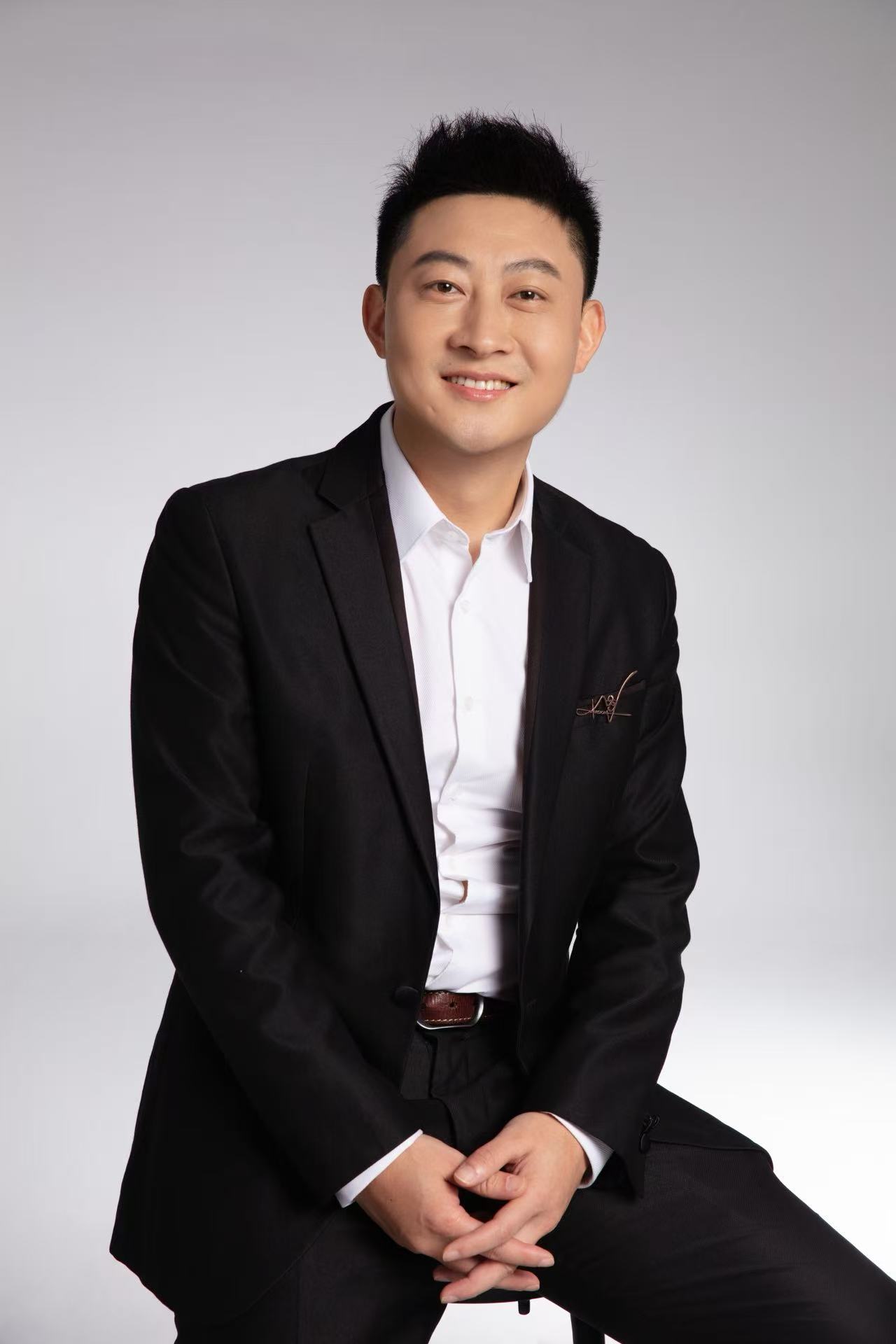 联合创始人肖像